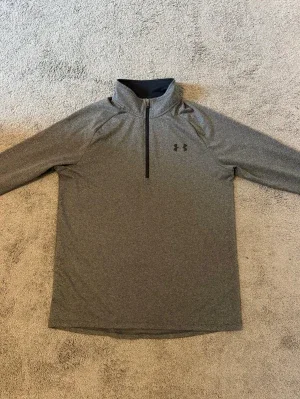 Under armour tröja