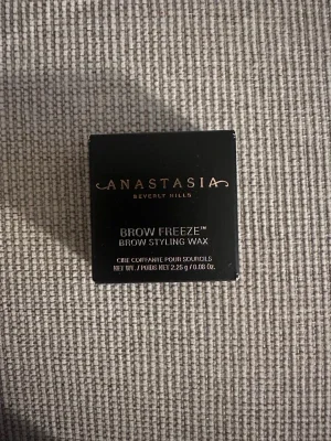 Anastasia Brow Freeze Brow Wax