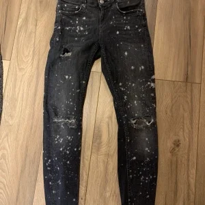 Zara jeans pink emo rock punk 36 denim strech grå/svart hål