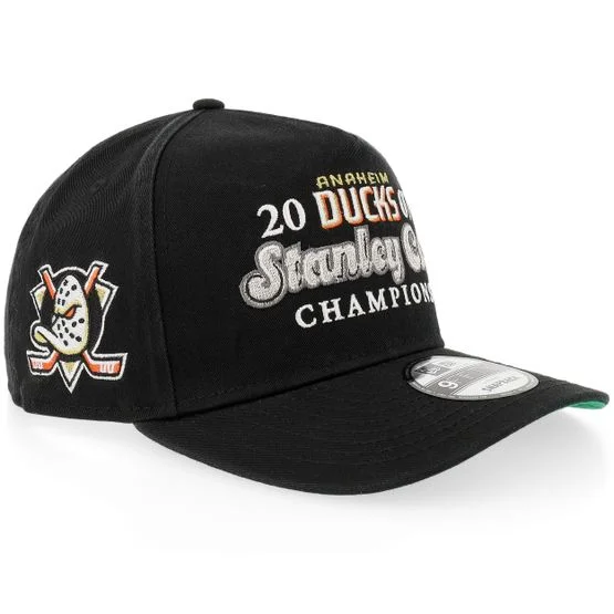 New Era - NHL Schwarz adjustable Cap - Anaheim Ducks 9FIFTY Historic Black A-Frame Adjustable @ Hatstore
