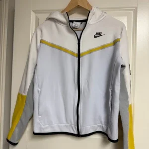 Nike Tech Hoodie