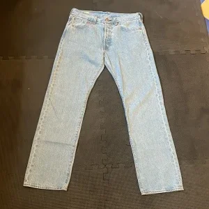 Levis jeans 501