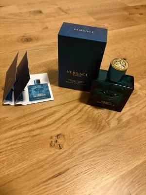Versace Eros perfym