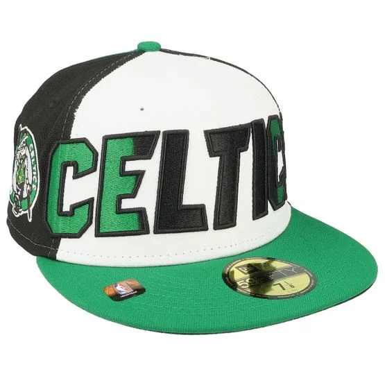 New Era Herren NBA Boston Celtics 59FIFTY Cap Grün Schwarz Weiß Größe 7 (55.8 cm) aus hochwertigem Polyester-Mix