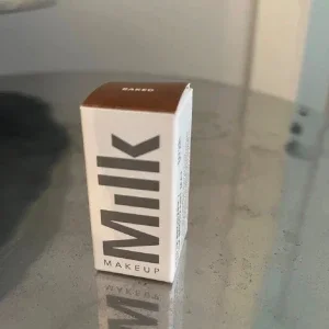 Milk bronzer stick - Baked (oöppnad)