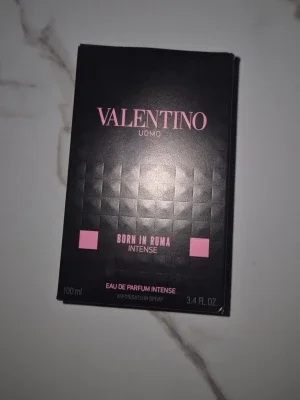 Valentino Uomo Born In Roma Intense EdP