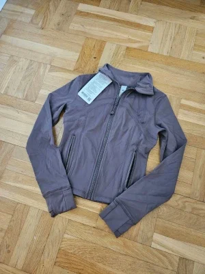 Lululemon Define Cropped Jacket Nulu