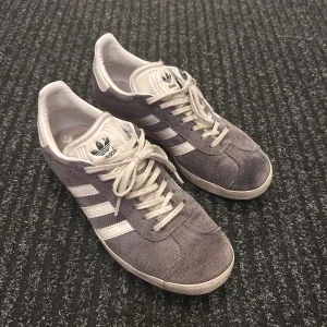 Adidas Gazelle blå