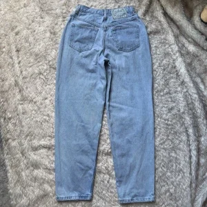 Falmer ljusblå high waist mom jeans