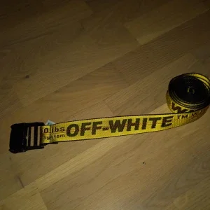 Off white bälte nyskick