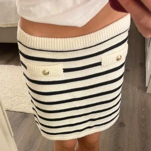 Randig stickad kjol från H&M XS