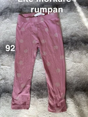 Rosa leggings med prickar, stl 92