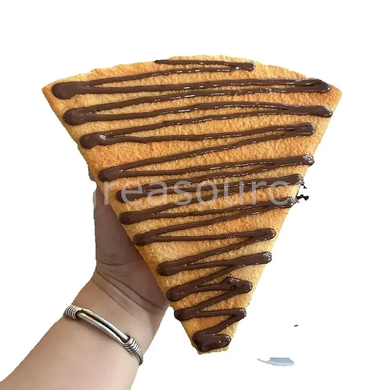 AliExpress - Crêpes de Paris Pistache Matcha, modèle alimentaire doux et délicieux, pomme de pin, noix, Faux affichage écrasé, accessoires de magasin 