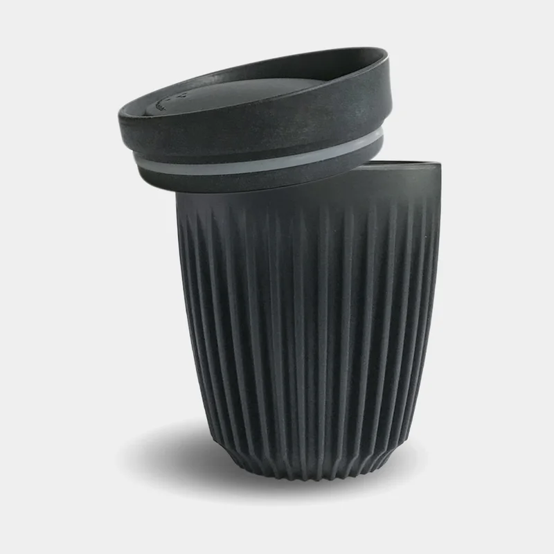 Travel mug / coffee cup with lid HuskeeCup & Lid 8oz Charcoal, recycled coffee husk, black, 23.5 cl / 235 ml