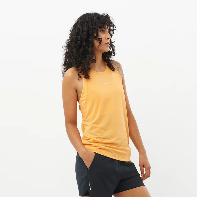 Salomon - T-shirts pour femme Shkout Core Tank W - Warm Apricot - XS