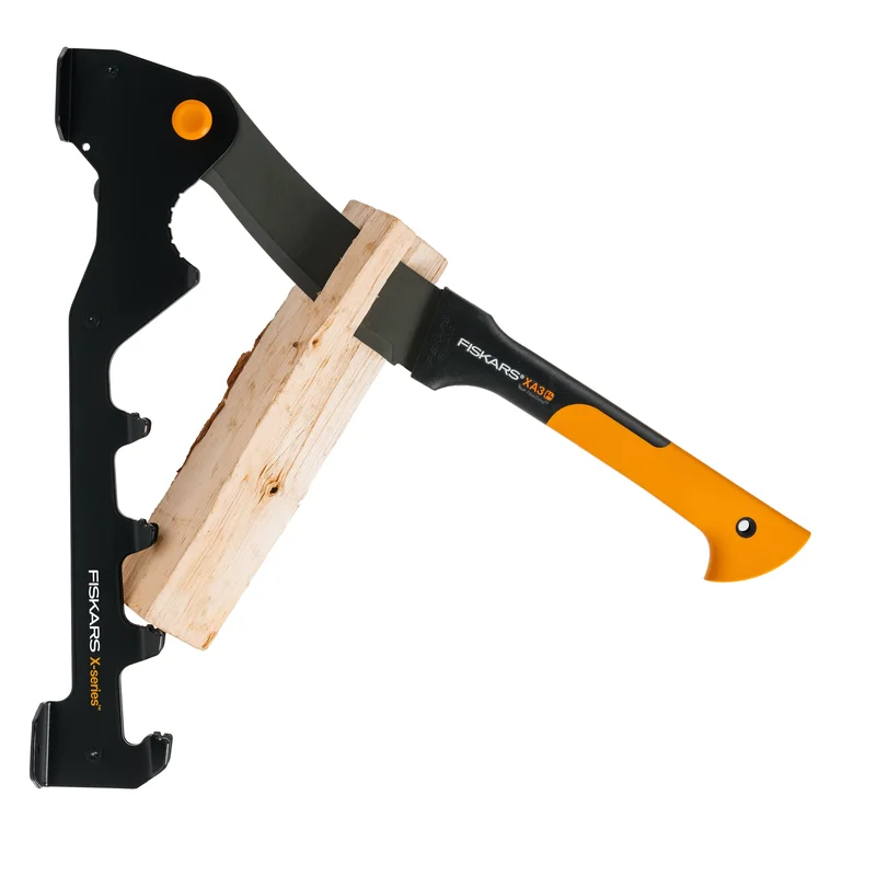 Fiskars 1079159 Vedkløyver veggmontert, Hageredskap