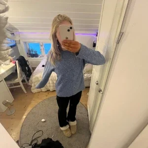 Blå tröja från Vero Moda