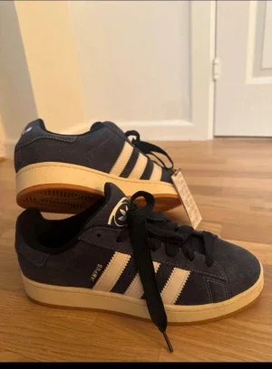 Adidas Campus 00s mörkblå sneakers