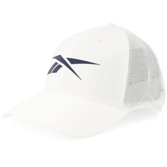 Reebok - White flexfit Caps - Logo White Reebok White Mesh Stretch Fit @ Hatstore