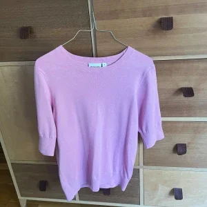 Rosa Trekvartsärmad tröja