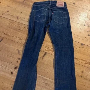 Levis jeans