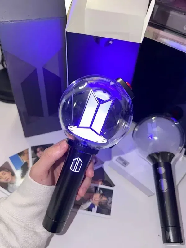 AliExpress - Neuer offizieller B Ts Light Stick Cradle Ver 4 Deko-Displayständer K-Pop Konzert Offizielle Merchandise-Artikel Korea Importiert für 