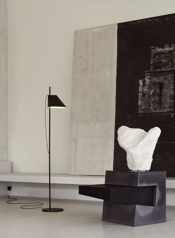 Louis Poulsen Yuh gulvlampe - sort