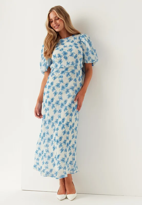 Bubbleroom Occasion- Structured Puff Sleeve Ankle Dress - Festklänning midi – bröllopsgäst 2026 - Blue/Floral