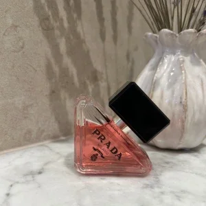 Prada Paradoxe Intense