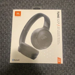 JBL Tune 520BT trådlösa hörlurar