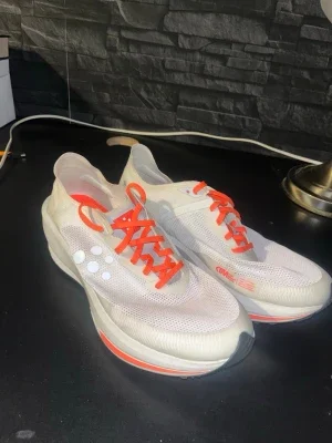 Vita Saucony Endorphin Pro sneakers