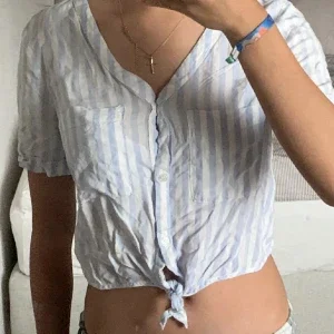 Randig kortärmad blus