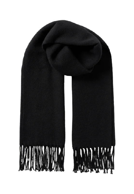Å MAN Halsduk med fransar BO Halsdukar & scarves Svart ONESIZE