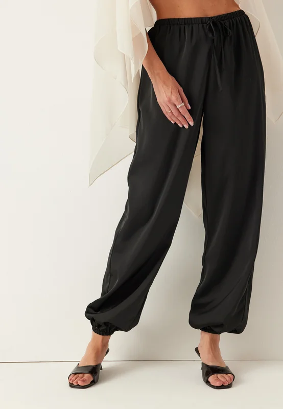 BUBBLEROOM-Satin Balloon Trousers-Black