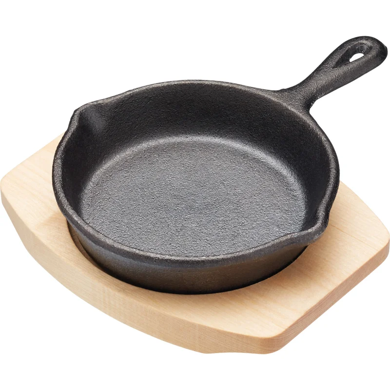 Kitchencraft Mini Serverings Støpejernspanne med Treunderlag' - 'Sort/tre