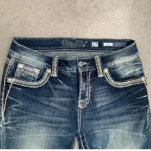SÖKER MISS ME JEANS