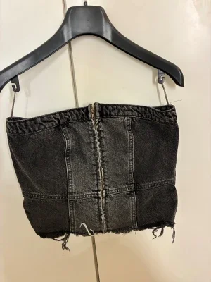 Svart denim topp från Zara