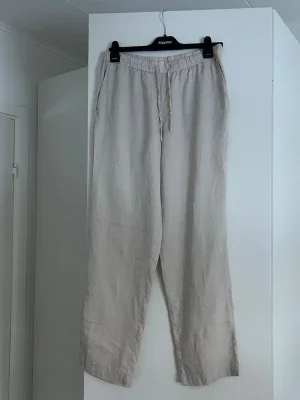 Beiga vida linnebyxor från H&M home