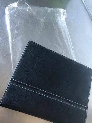 Svart IPad datorväska i konstläder