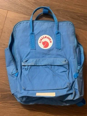 Blå Fjällräven Kånken ryggsäck