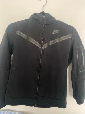 Nike tech fleece