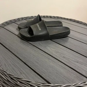Svarta sandaler från Calvin Klein