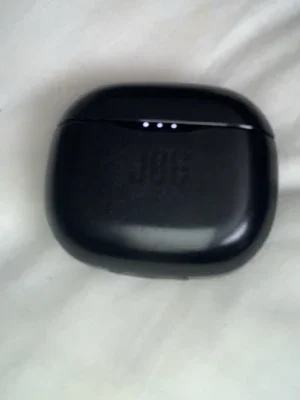 Svarta JBL trådlösa in-ear hörlurar