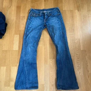 Low waist bootcut true religion