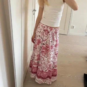 Blommig Zara kjol