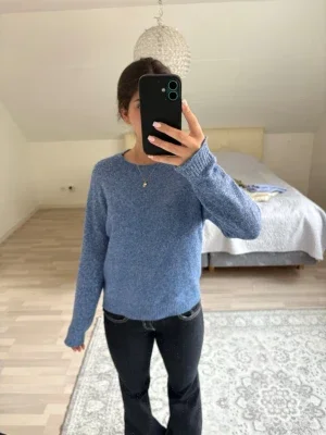 Blå stickad tröja från Vero Moda