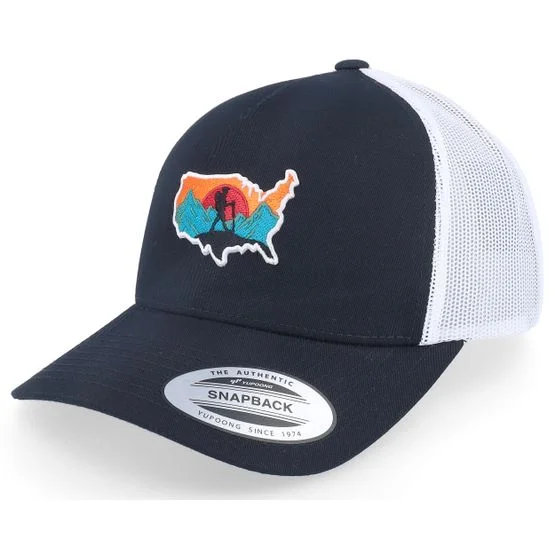 Wild Spirit - Svart Caps - America Wanderlust Black/White A-frame Trucker @ Hatstore