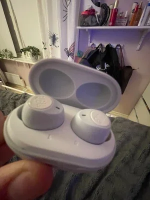 JBL vita trådlösa in-ear hörlurar