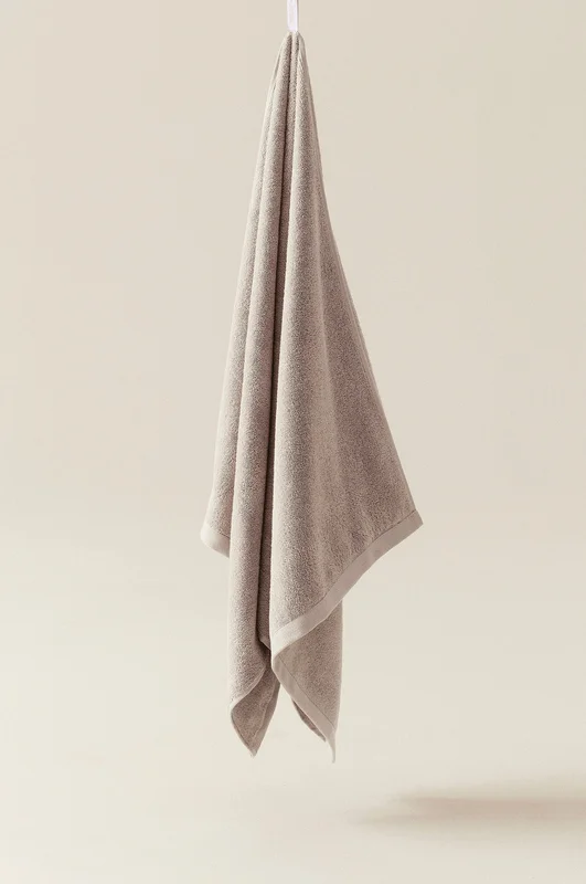 Jotex - Badhandduk 70x140 Cm Beige JOEY - Köp Badlakan hos Jotex