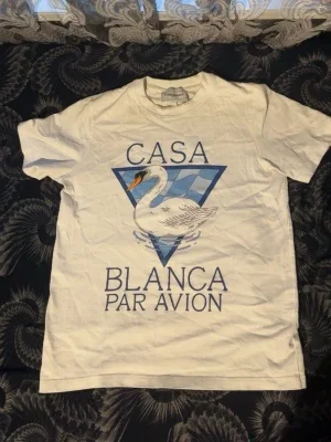 Vit Casa Blanca t-shirt med svan
